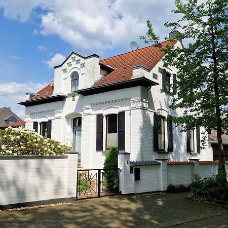Historische Villa Mit Garten, Luxus Meerbusch Exterior photo